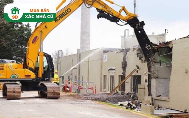 Phá dỡ công trình xây dựng