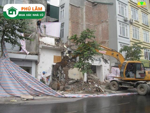 Tháo dỡ nhà cũ