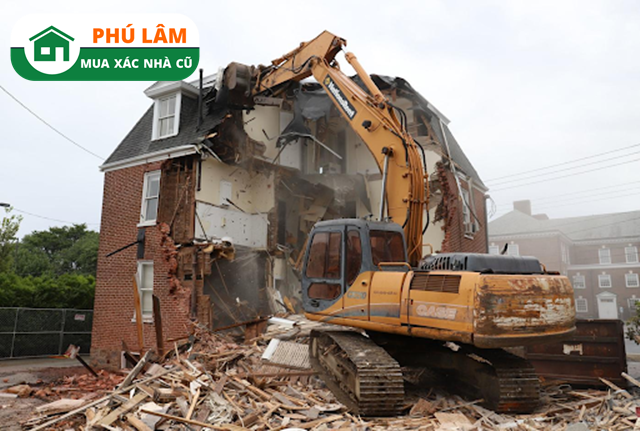 Phá dỡ nhà cũ Quận 11 Phú Lâm